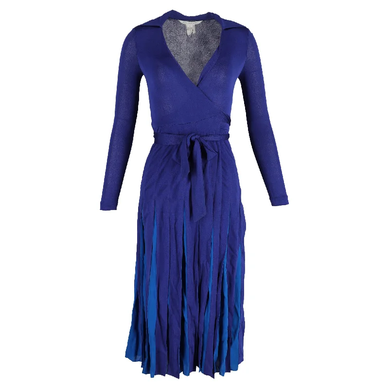 Diane Von Furstenberg Pleated Stevie Wrap Dress in Blue Viscose Office unclassified dresses